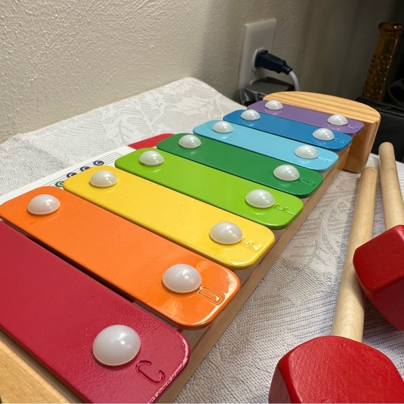 Melissa & Doug Caterpillar Rainbow Color Xylophone With Instructional Card - Picture 5 of 7